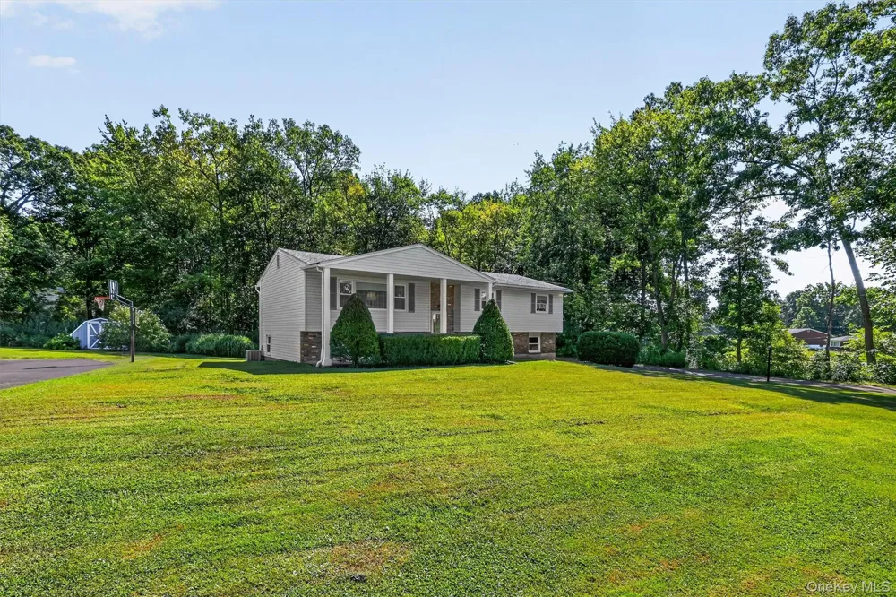 24 Meadow Street Newburgh, NY 12550