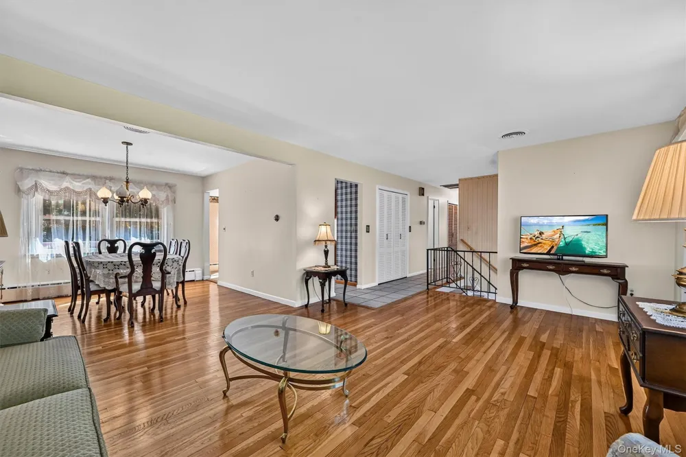 24 Meadow Street Newburgh, NY 12550