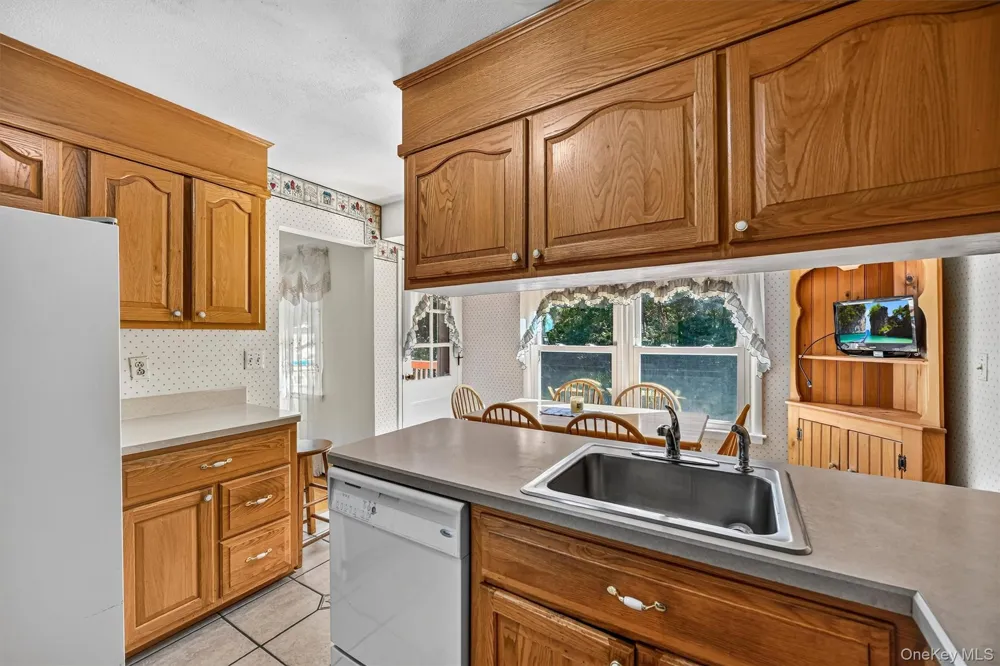 24 Meadow Street Newburgh, NY 12550
