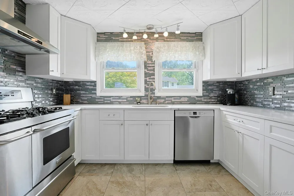 60 East Road Blauvelt, NY 10913