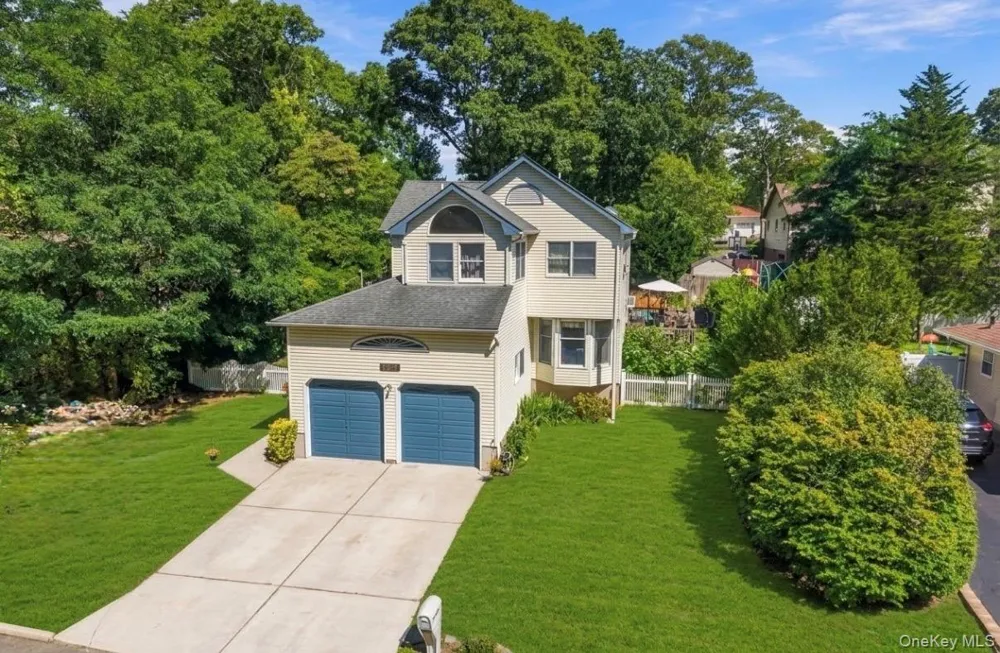 277 Smith Road Shirley, NY 11967