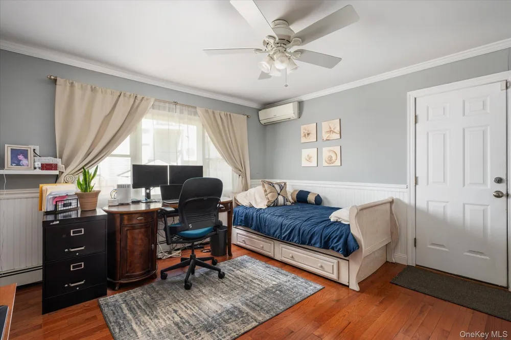15 E Lincoln Avenue Massapequa, NY 11758