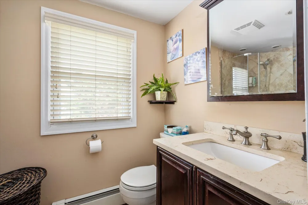 15 E Lincoln Avenue Massapequa, NY 11758