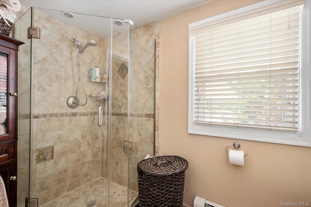 15 E Lincoln Avenue Massapequa, NY 11758