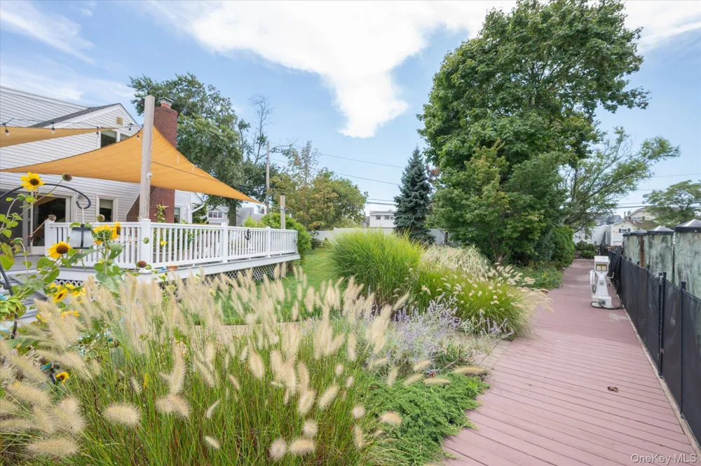 15 E Lincoln Avenue Massapequa, NY 11758