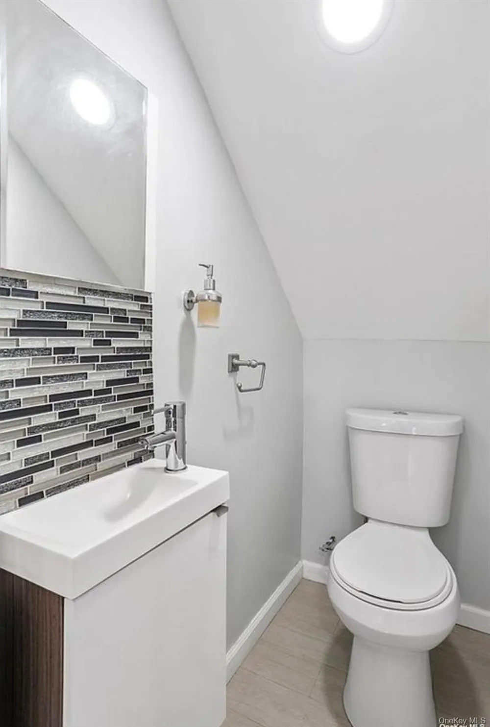 8818 201st Street Hollis, NY 11423