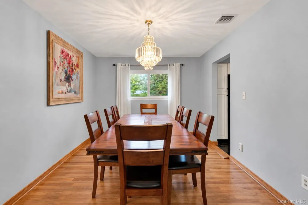 164 Landing Road Glen Cove, NY 11542
