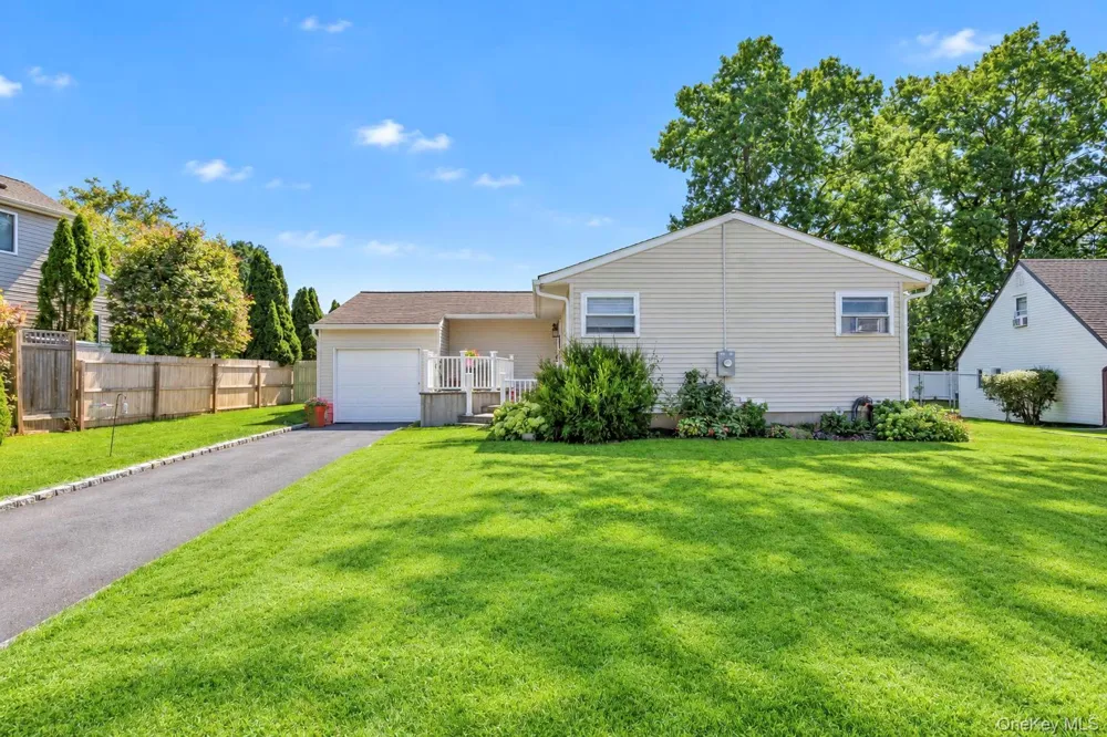 143 Stuyvesant Drive Port Jefferson Station, NY 11776