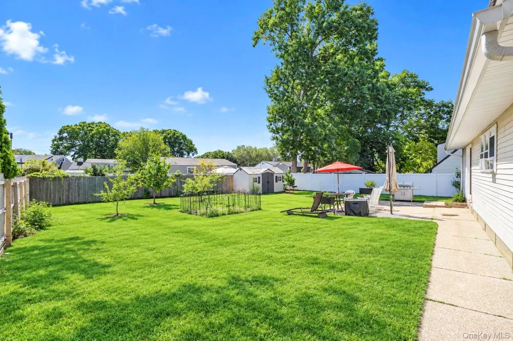 143 Stuyvesant Drive Port Jefferson Station, NY 11776