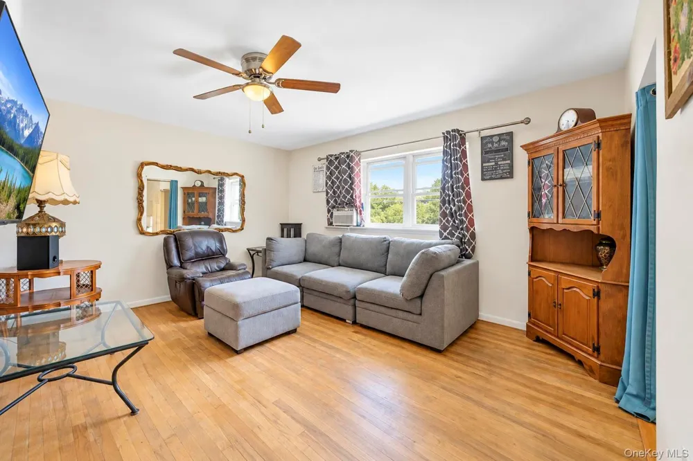 143 Stuyvesant Drive Port Jefferson Station, NY 11776
