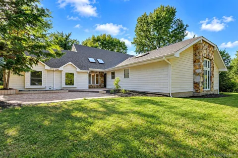 6 Cedarfield Terrace