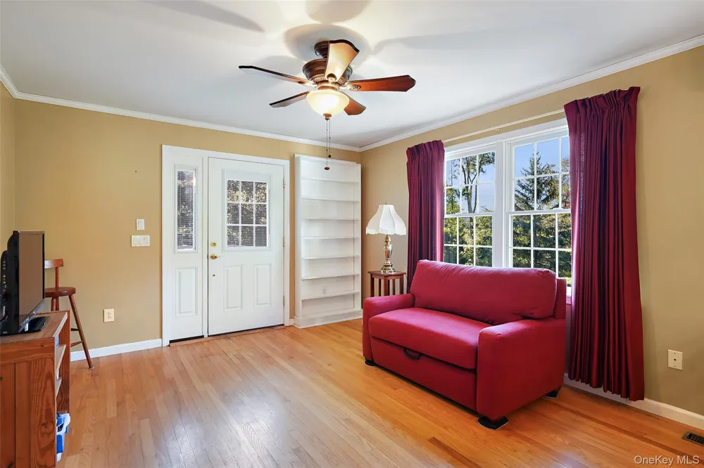 72 Knapp Court Hopewell Junction, NY 12533