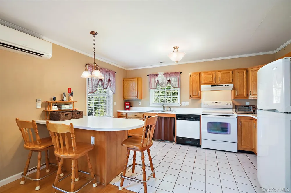 72 Knapp Court Hopewell Junction, NY 12533