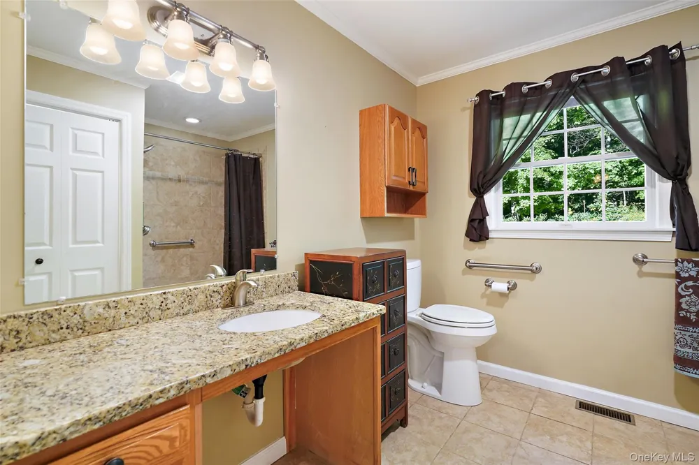 72 Knapp Court Hopewell Junction, NY 12533