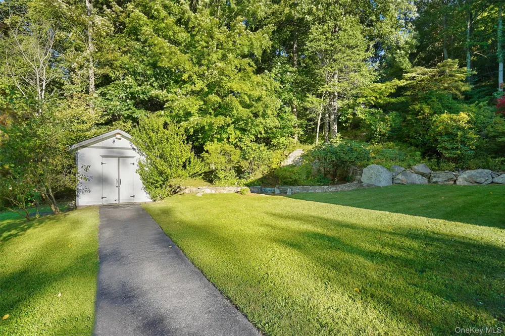 72 Knapp Court Hopewell Junction, NY 12533