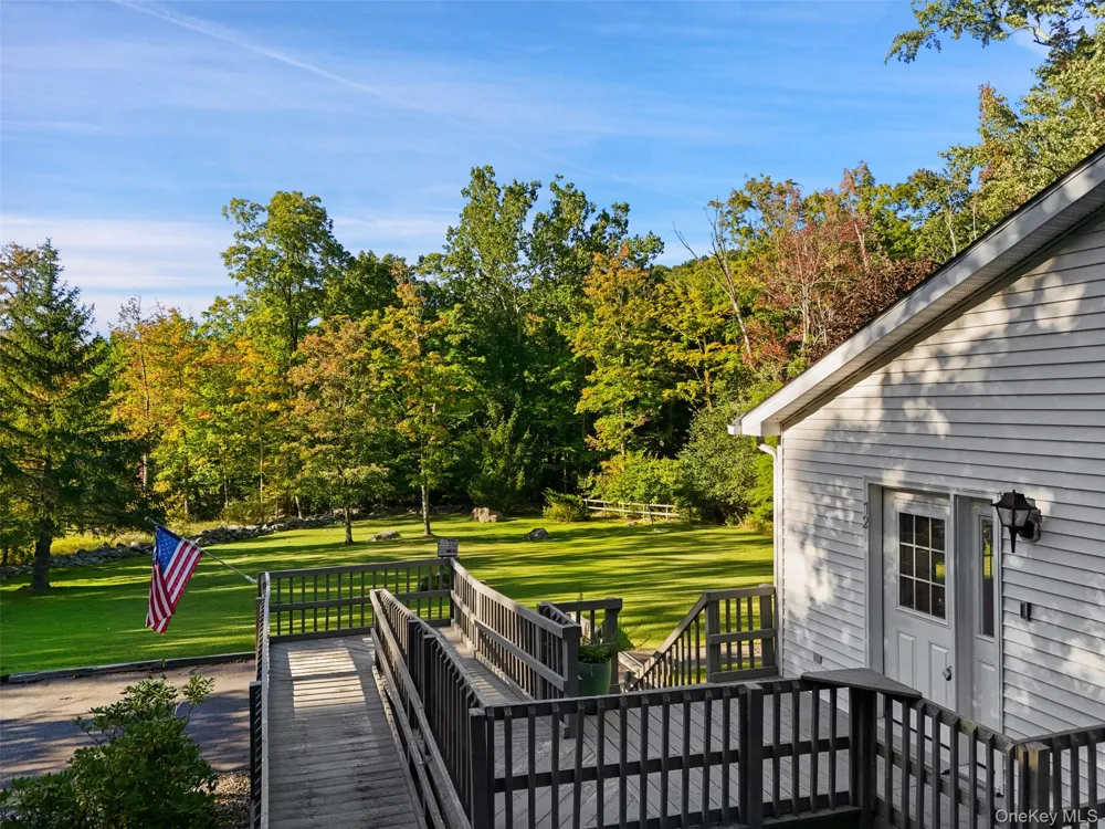 72 Knapp Court Hopewell Junction, NY 12533