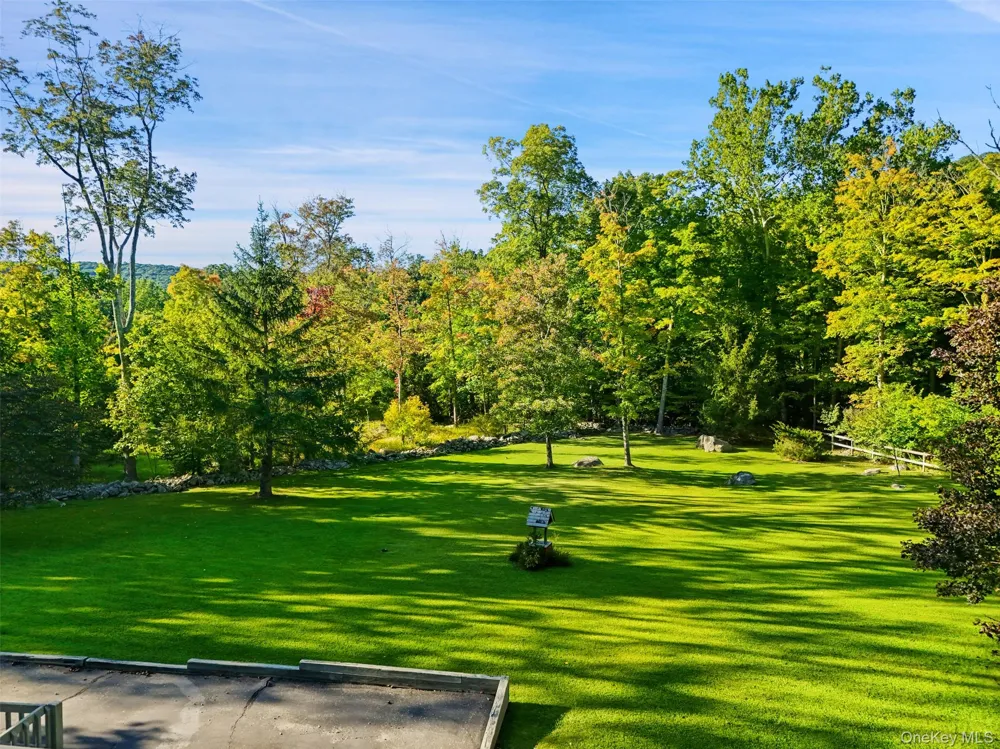 72 Knapp Court Hopewell Junction, NY 12533