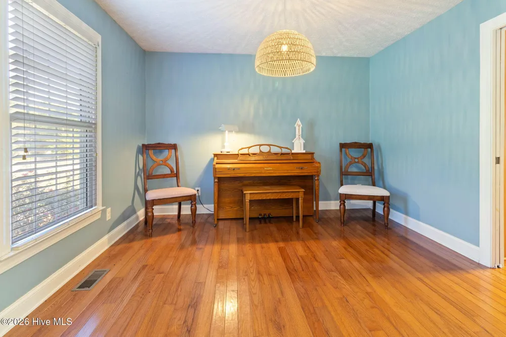 727 Mount Olive Road Bladenboro, NC 28320