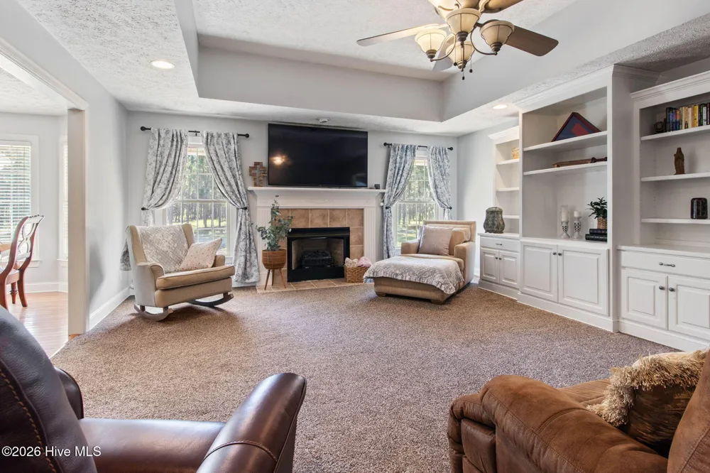727 Mount Olive Road Bladenboro, NC 28320