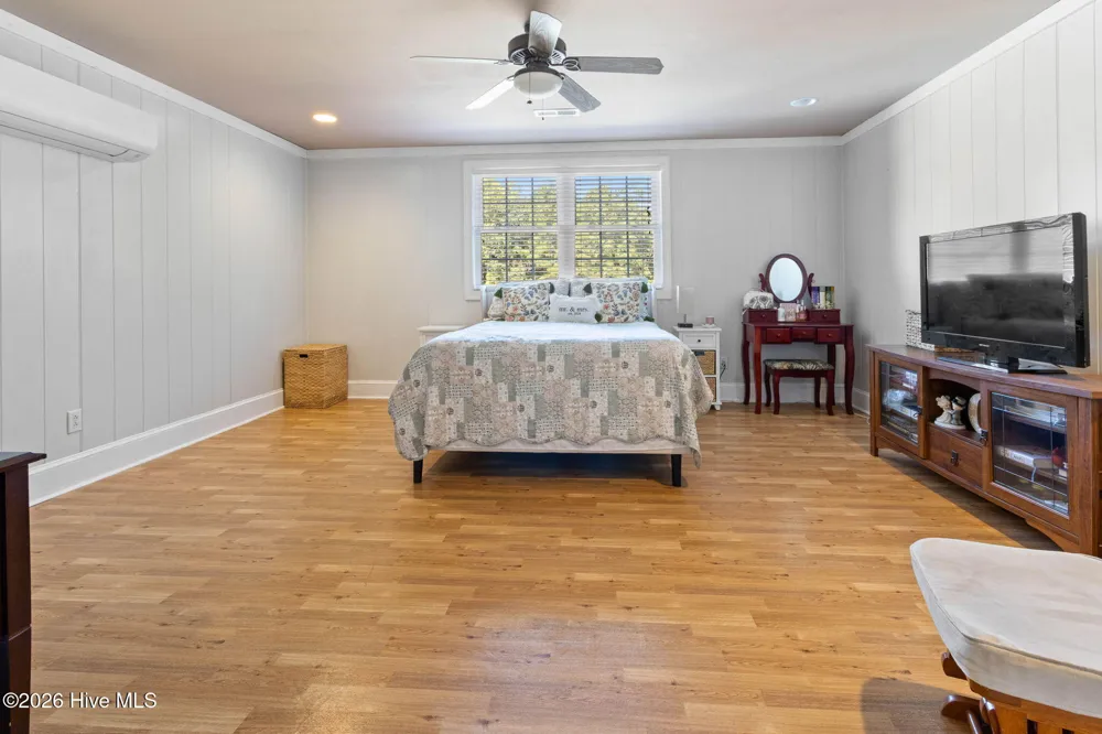 727 Mount Olive Road Bladenboro, NC 28320