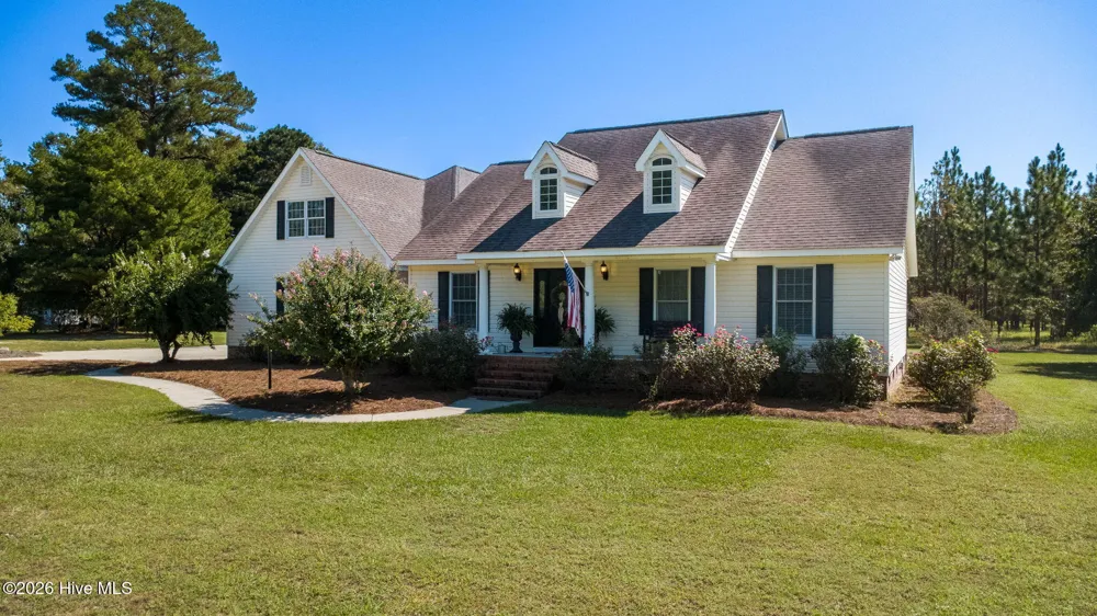 727 Mount Olive Road Bladenboro, NC 28320