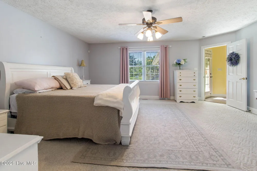 727 Mount Olive Road Bladenboro, NC 28320