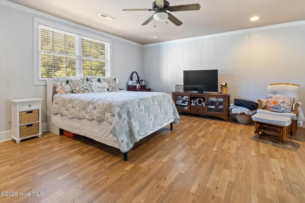 727 Mount Olive Road Bladenboro, NC 28320