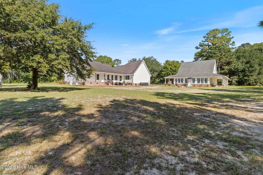 727 Mount Olive Road Bladenboro, NC 28320