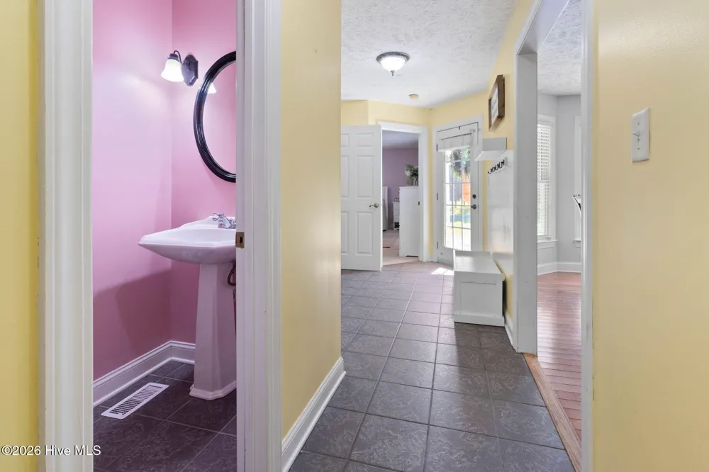727 Mount Olive Road Bladenboro, NC 28320
