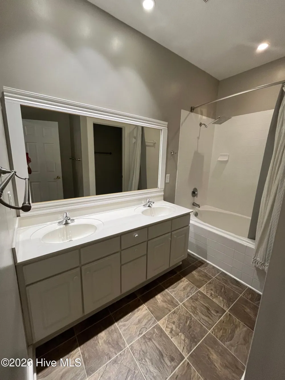 2320 Wrightsville Avenue #Apt 231 Wilmington, NC 28403