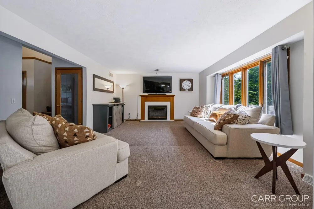 3230 Rollingview Court Hudsonville, MI 49426