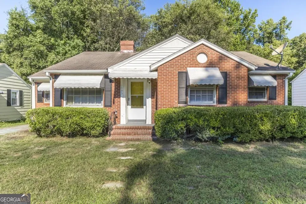 1095 Mimosa DR Macon, GA 31204