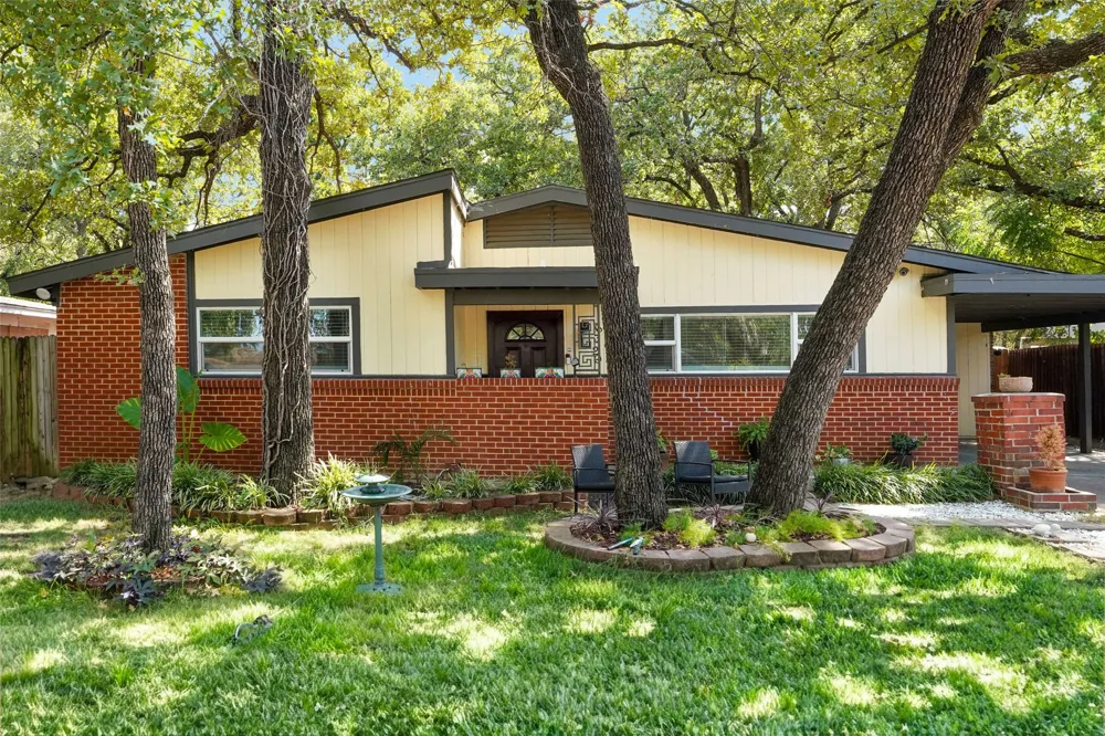 6320 Norma Street Fort Worth, TX 76112