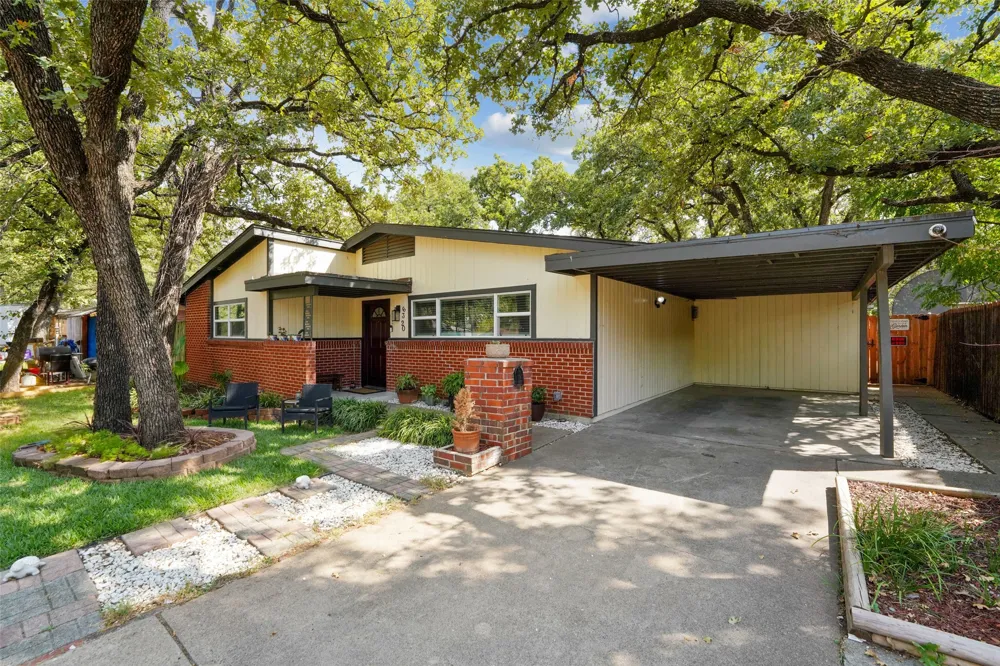6320 Norma Street Fort Worth, TX 76112