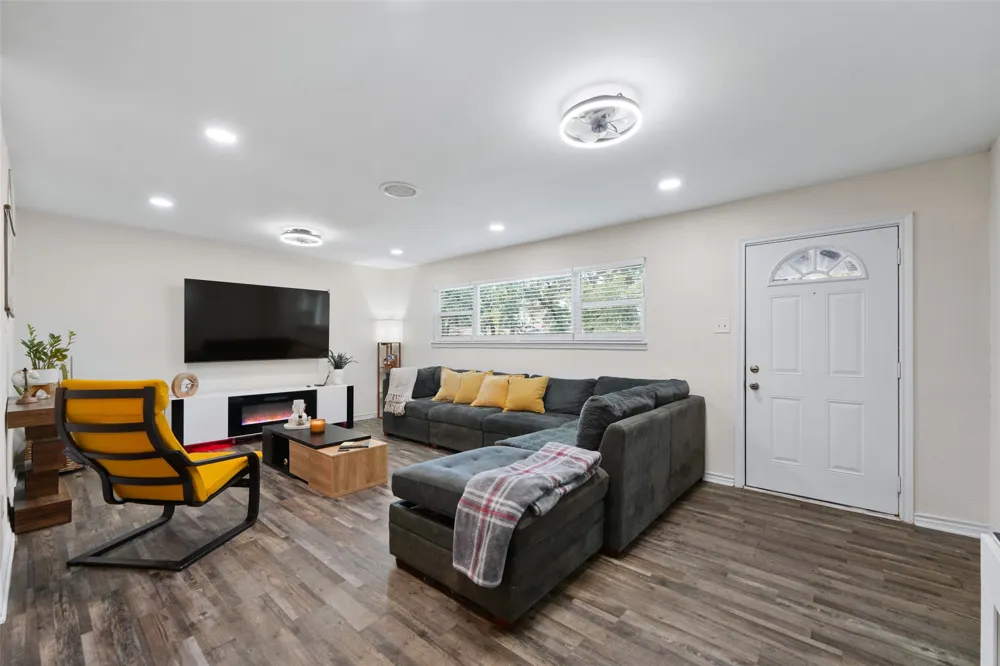 6320 Norma Street Fort Worth, TX 76112