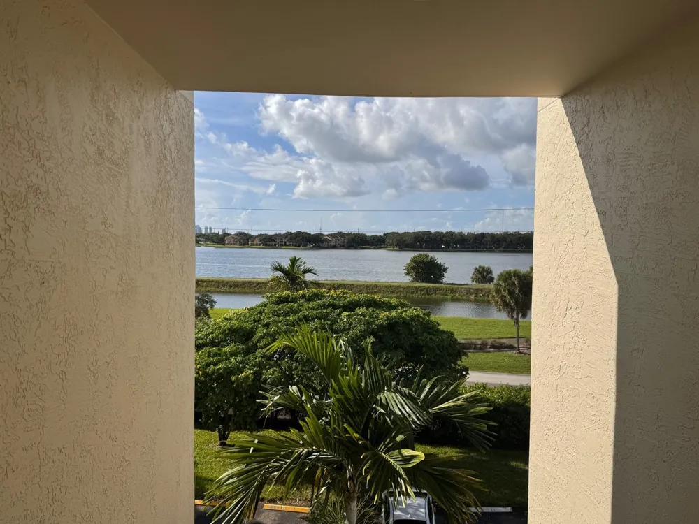 115 Lake Emerald Drive #410 Oakland Park, FL 33309