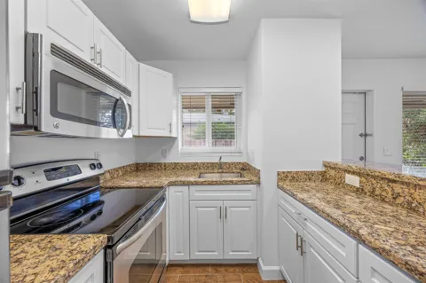 404 SE 16th Street #Apt 1