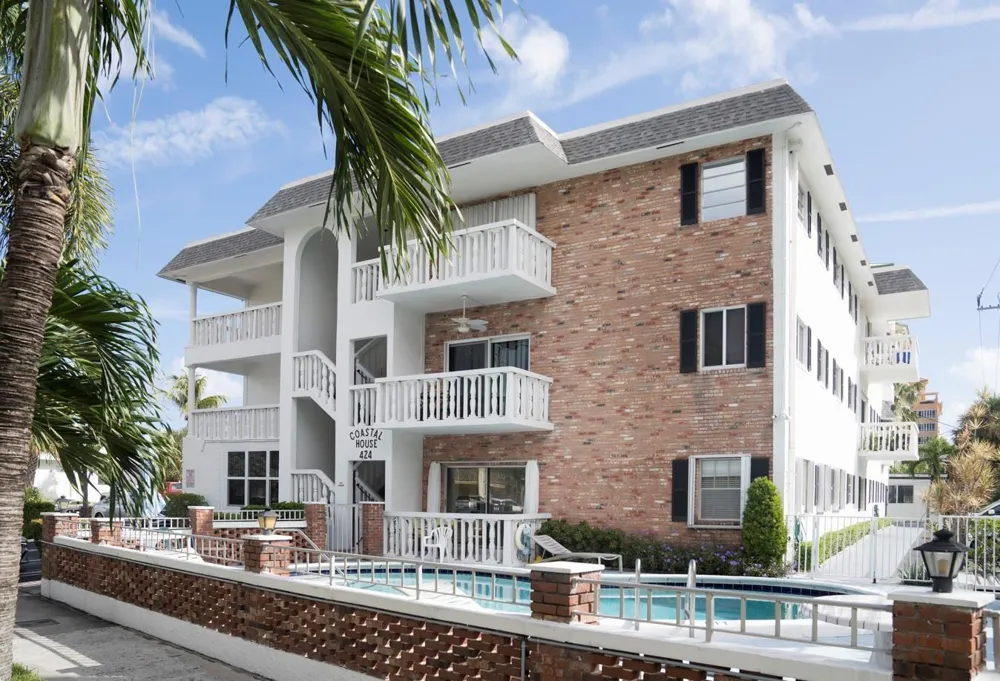 424 RIVERSIDE DRIVE #206 Pompano Beach, FL 33062