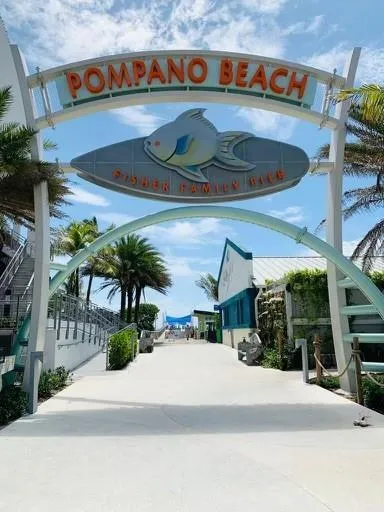 424 RIVERSIDE DRIVE #206 Pompano Beach, FL 33062