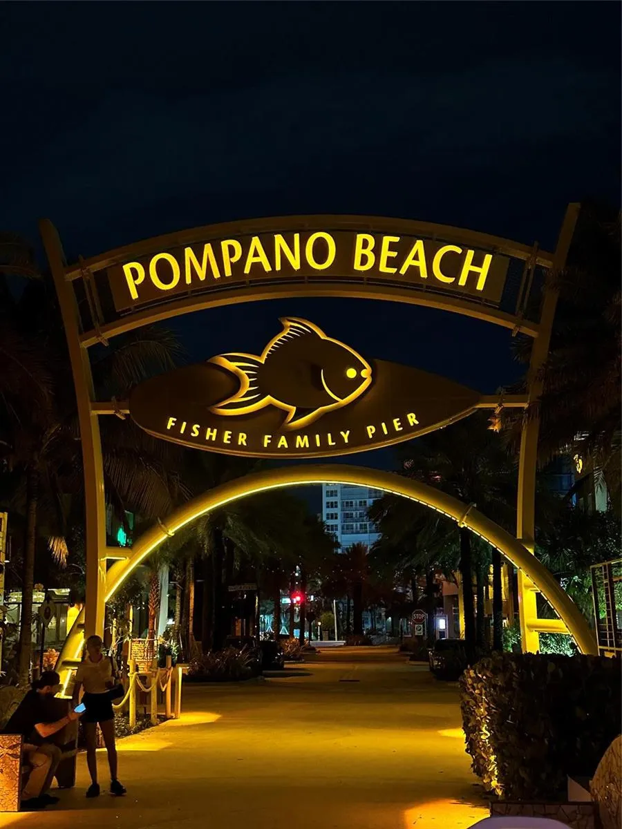 424 RIVERSIDE DRIVE #206 Pompano Beach, FL 33062