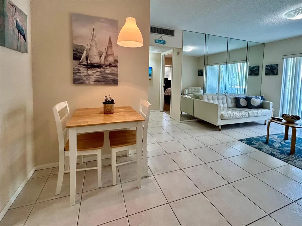 424 RIVERSIDE DRIVE #206 Pompano Beach, FL 33062