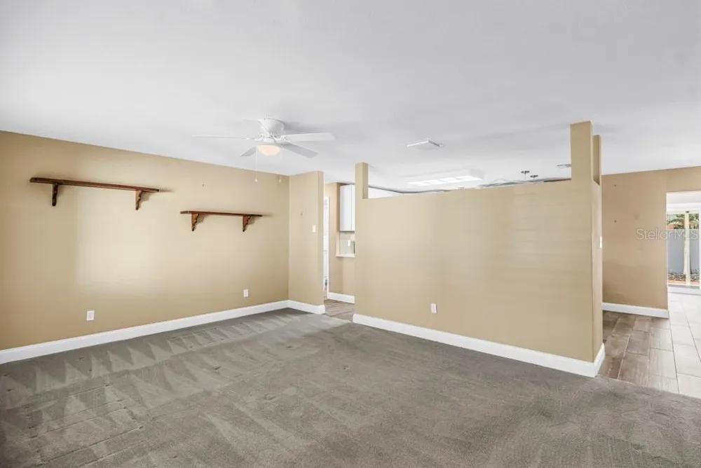 7700 22ND AVENUE St Petersburg, FL 33710