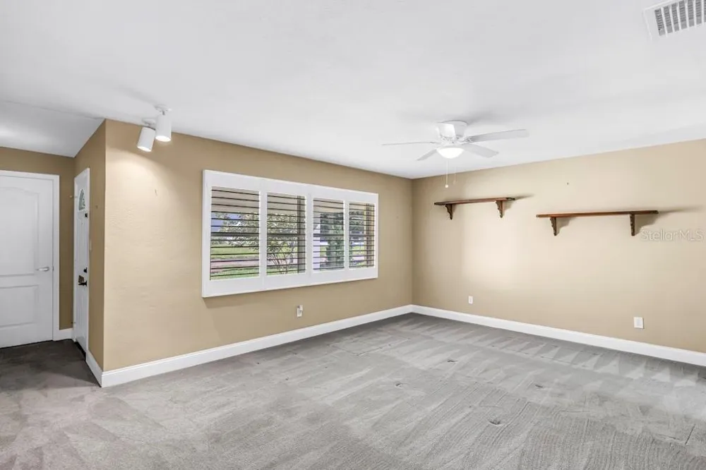 7700 22ND AVENUE St Petersburg, FL 33710