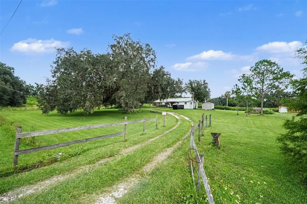 36653 BLANTON ROAD Dade City, FL 33523