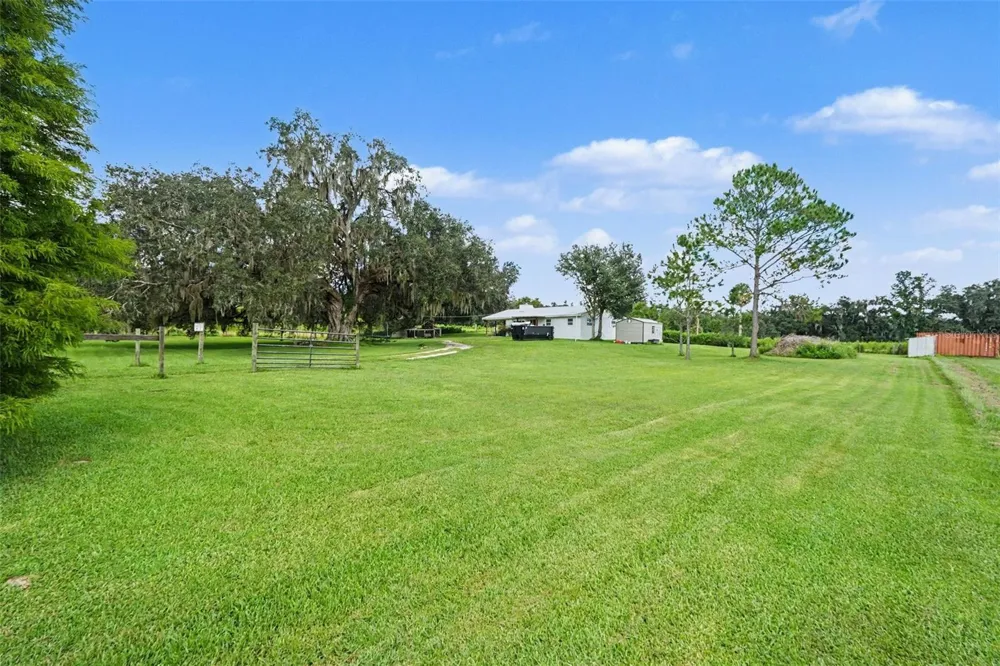 36653 BLANTON ROAD Dade City, FL 33523