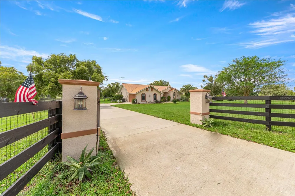 8400 SW 52ND COURT ocala, FL 34476