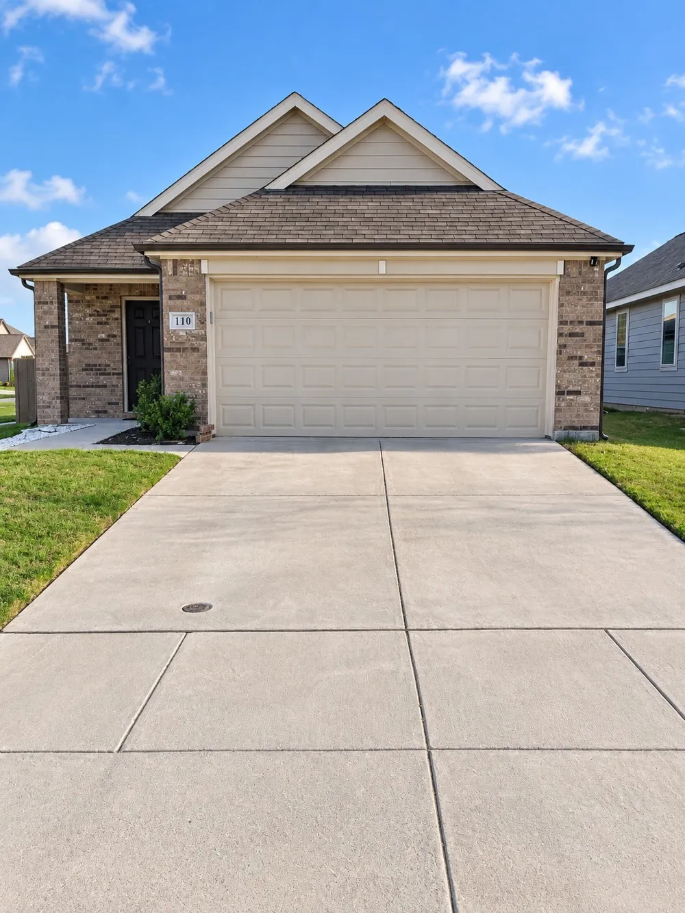 110 Arango Way Everman, TX 76140