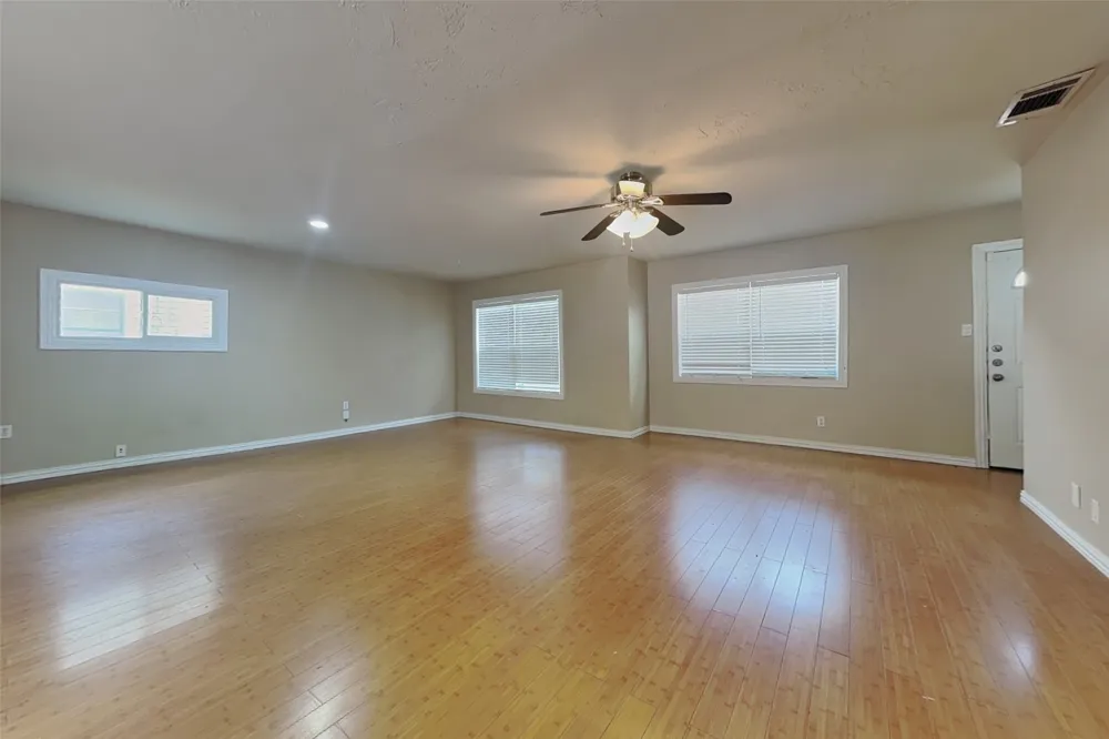 805 Aransas Drive Euless, TX 76039