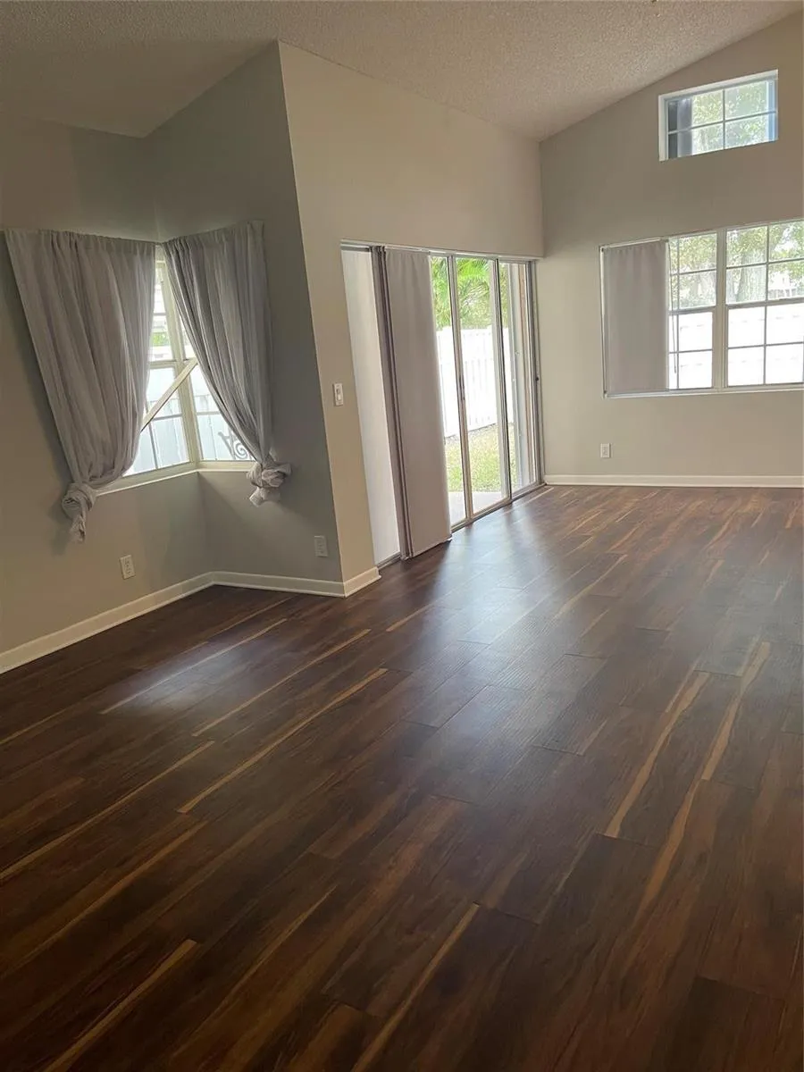 480 Somerset Way Weston, FL 33326