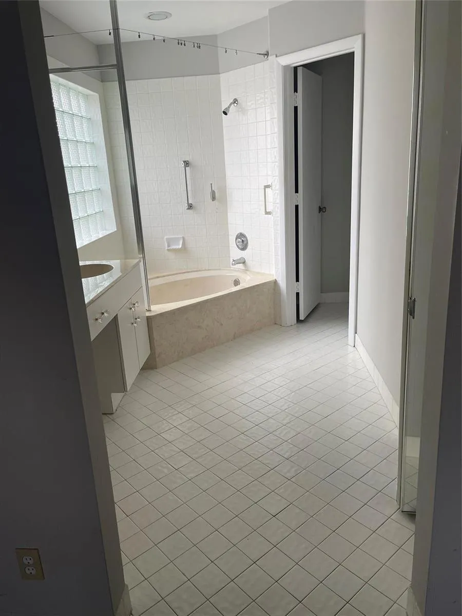 480 Somerset Way Weston, FL 33326